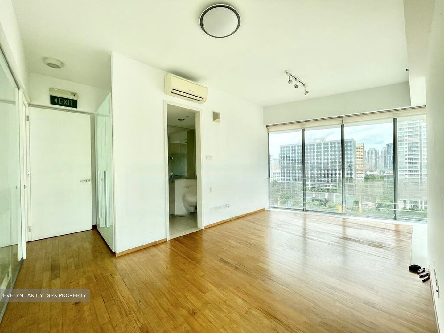 Southbank (D7), Office #458093311